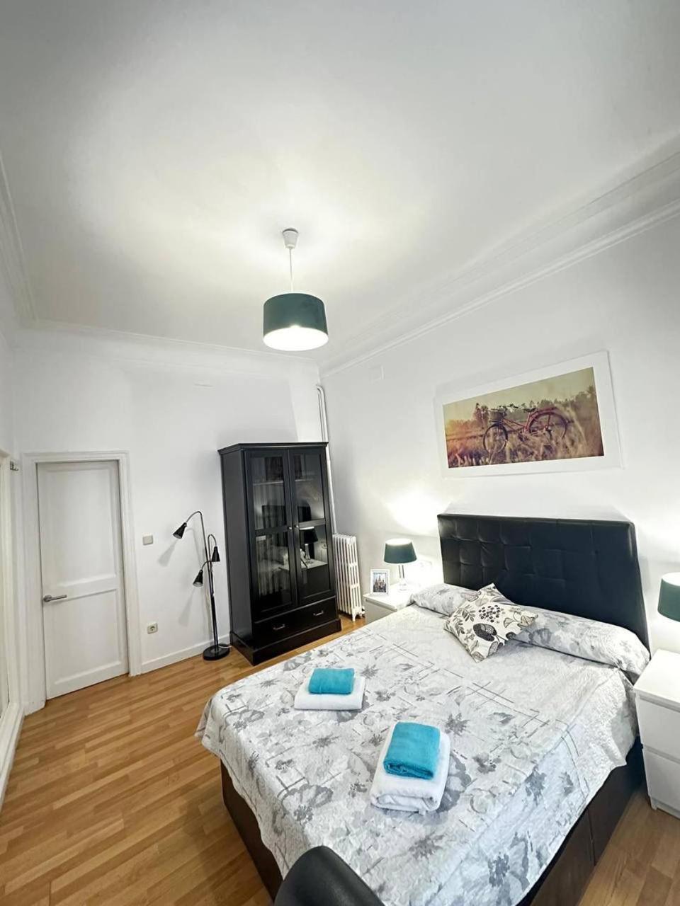 Bailen Rooms Barcelona Bagian luar foto