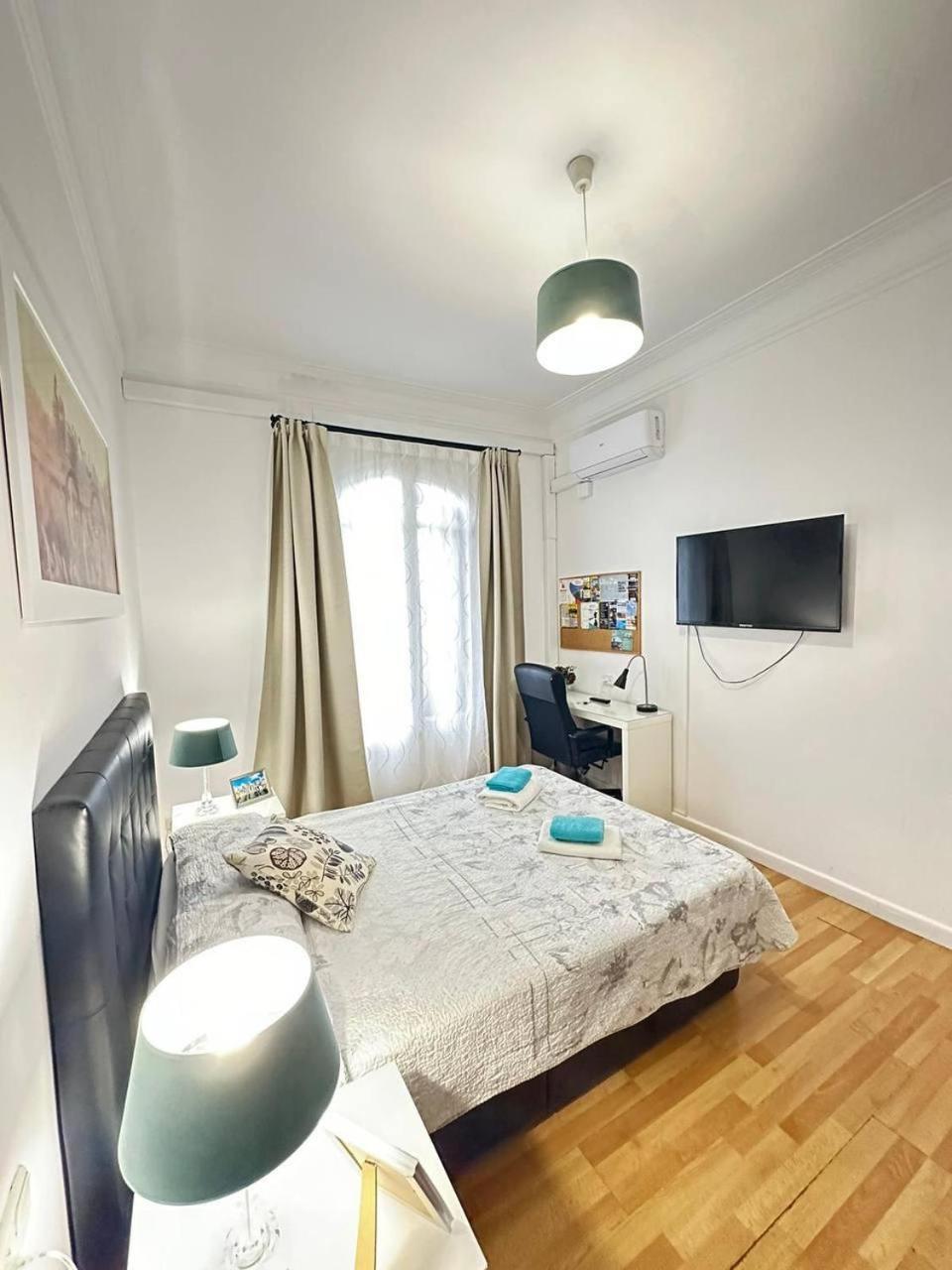 Bailen Rooms Barcelona Bagian luar foto