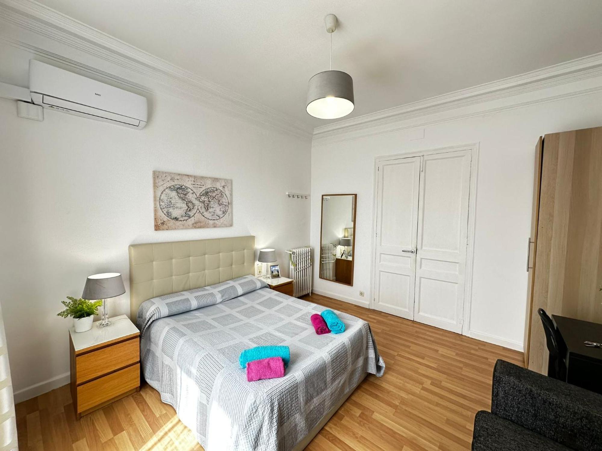 Bailen Rooms Barcelona Bagian luar foto