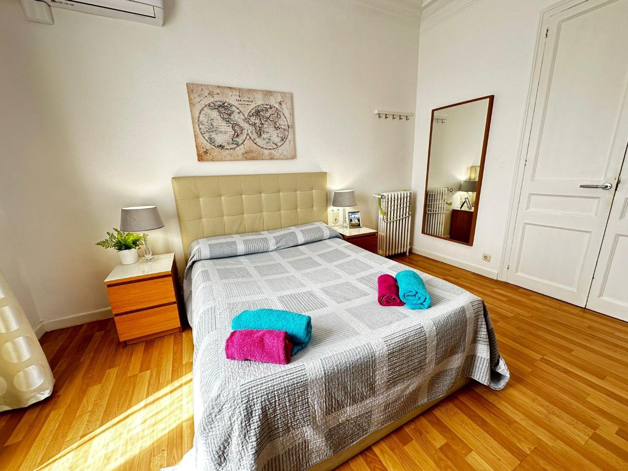 Bailen Rooms Barcelona Bagian luar foto