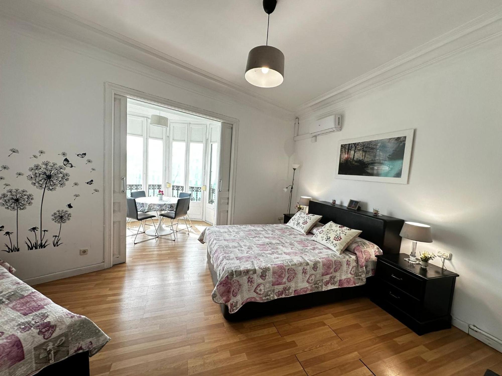 Bailen Rooms Barcelona Bagian luar foto