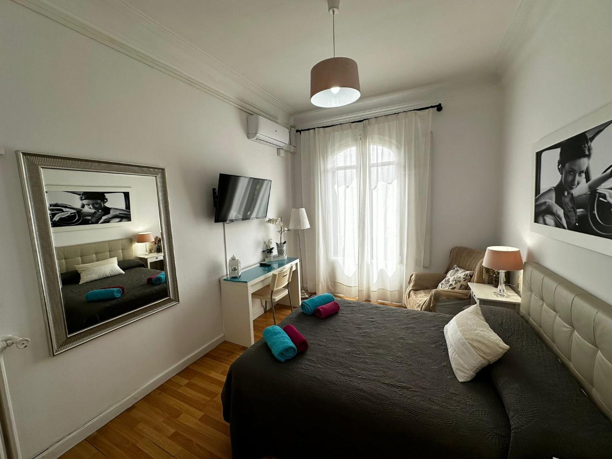 Bailen Rooms Barcelona Bagian luar foto